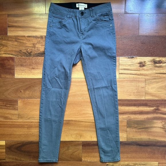 Democracy Ab Technology Ankle Skimmer - Picture 2 of 9